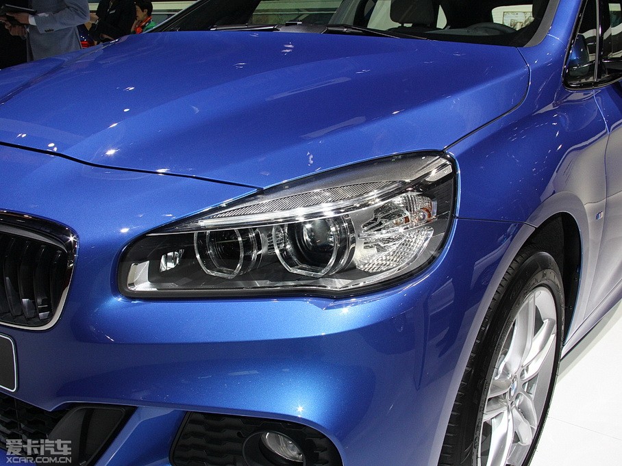 2015R2ϵ܇(M) 218i \OӋb