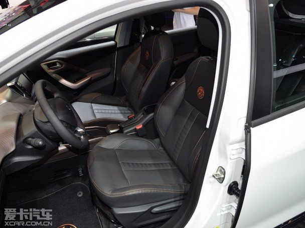 東風標致2015款標致2008