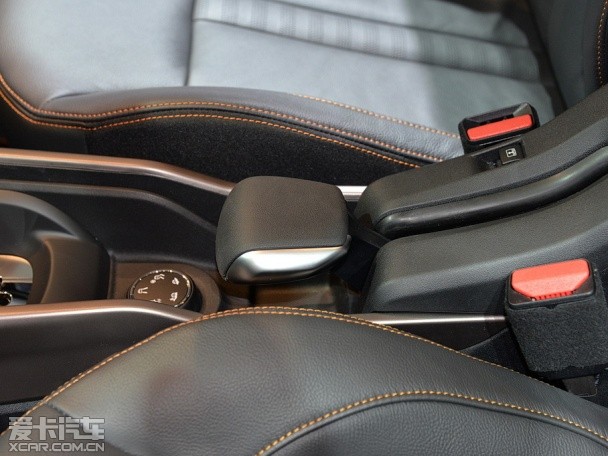 東風標致2015款標致2008