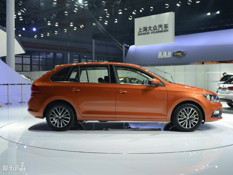 2015ɣ{Ƽ{ 230TSI DSGA