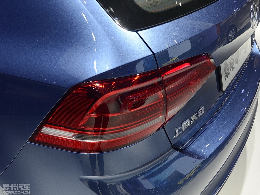 2015ɣ{Ƽ{ 230TSI DSGA