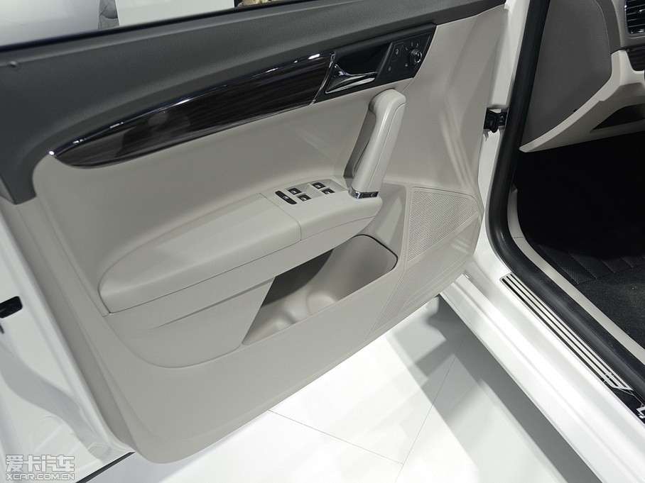 2014݃Ɏ 1.4TSI DSG\Ӱ