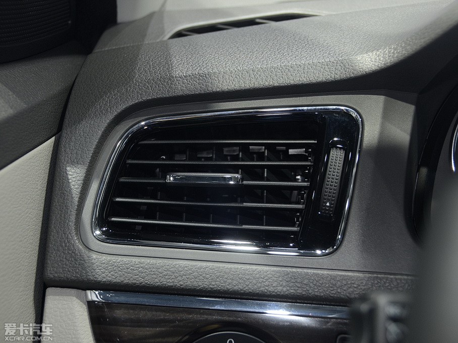 2014݃Ɏ 1.4TSI DSG\Ӱ