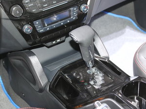 2015\Ӱ 2.0L քӾӢ Ϻ܇չ