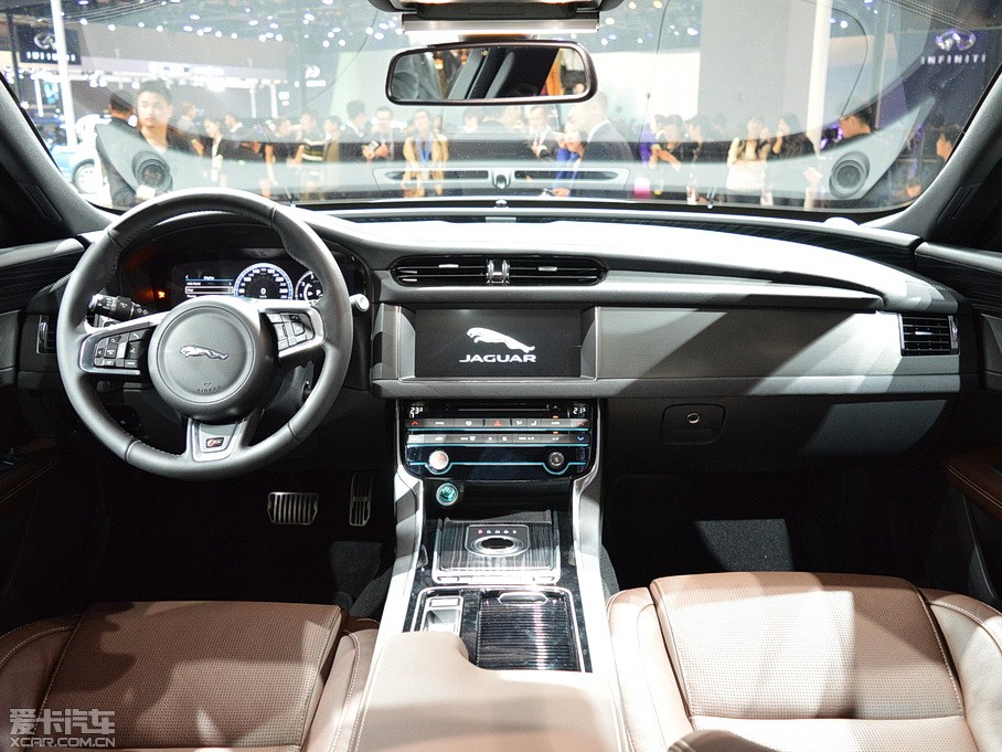 2016ݱXF 3.0T R-Sport\Ӱ