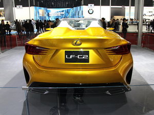 2015���׿��_˹LF-C2 �Ϻ�܇չ