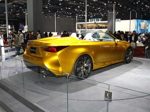 2015���׿��_˹LF-C2 �Ϻ�܇չ