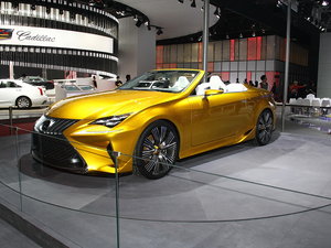 2015���׿��_˹LF-C2 �Ϻ�܇չ