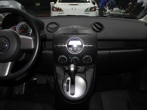 2012ńӰ 1.3L քӘ˜ Ϻ܇չ