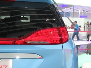 奇瑞汽車2015款艾瑞澤M7