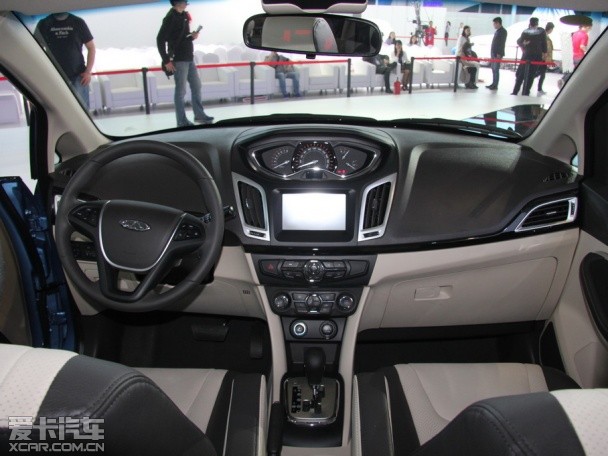 奇瑞汽車2015款艾瑞澤M7