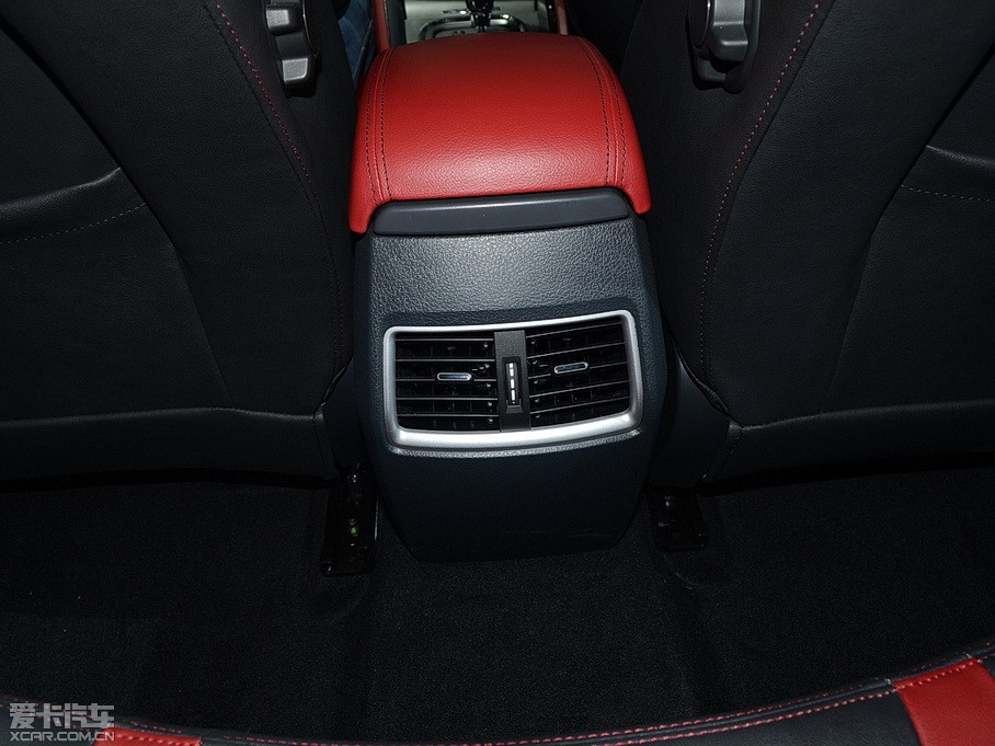 2015���CC 1.8T �ԄӾ�Ӣ��