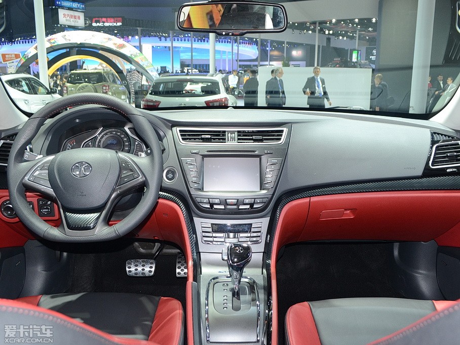 2015���CC 1.8T �ԄӾ�Ӣ��