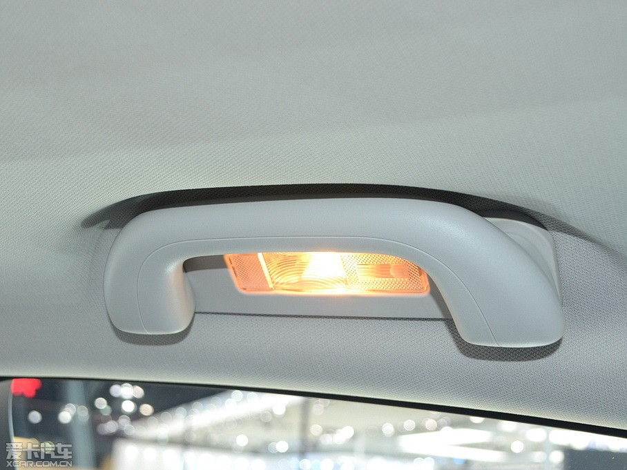 2015���CC 1.8T �ԄӾ�Ӣ��