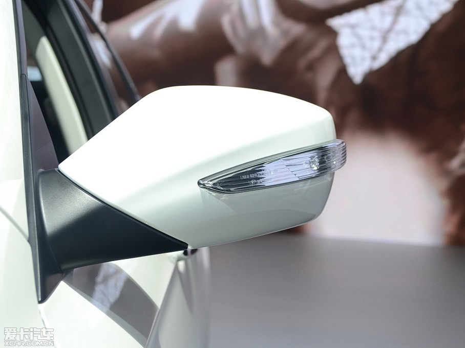 2015���CC 1.8T �ԄӾ�Ӣ��