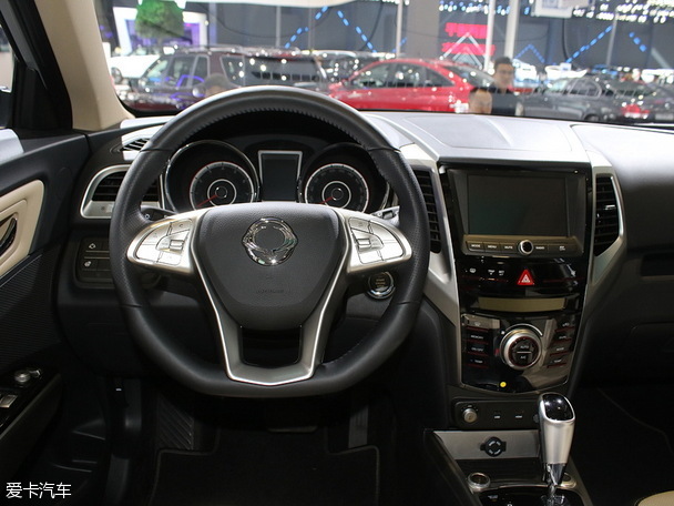 雙龍2015款蒂維拉