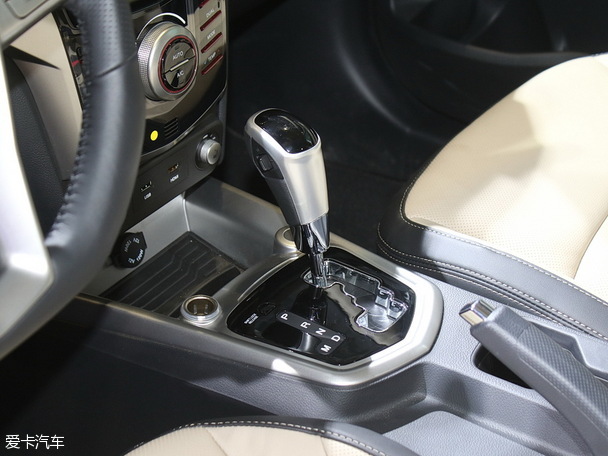 雙龍2015款蒂維拉