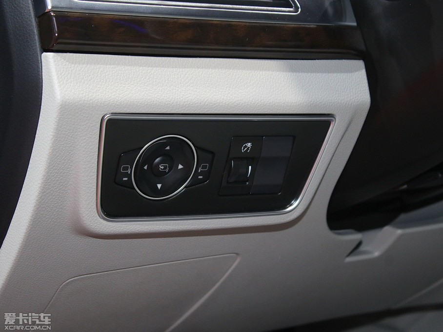 2016̩Z700 1.8T Ԅ(dng)(w)