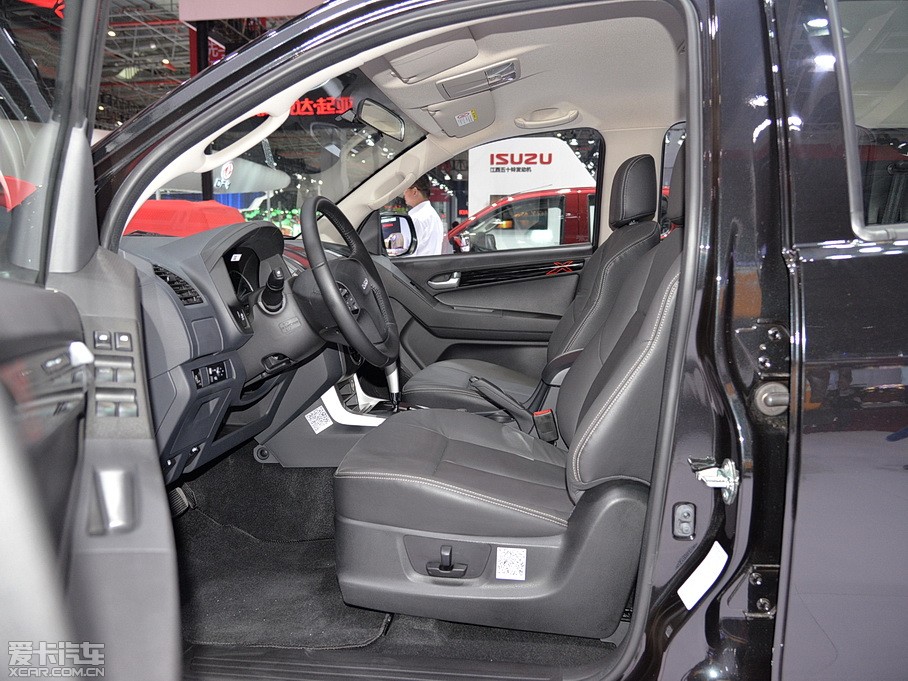 2015D-MAX 