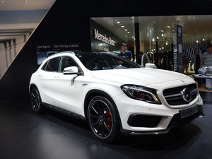 2015AMG GLA 45 4MATIC Ϻչ