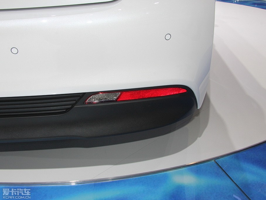 2015{Hybrid(M) Hybrid