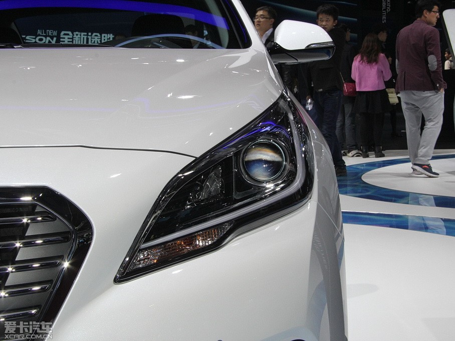 2015{Hybrid(M) Hybrid