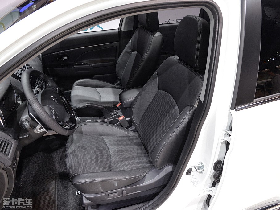 2013C4 AIRCROSS(M(jn)) 2.0L (q)M(jn)ȡ