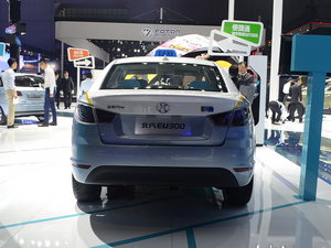 2015늄(dng)܇ Ϻ܇չ