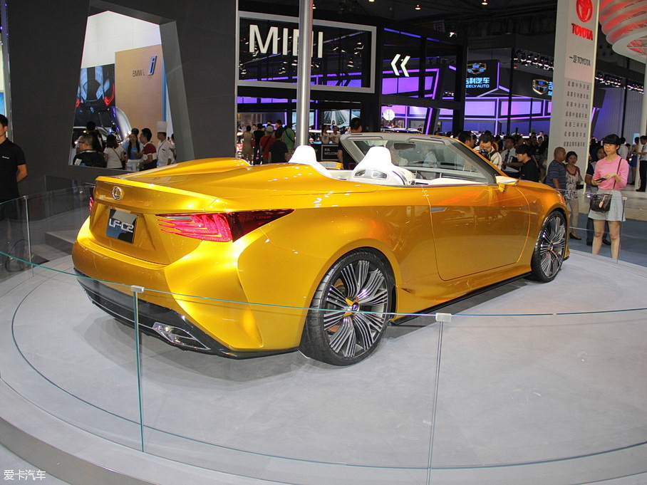 2015���׿��_˹LF-C2 