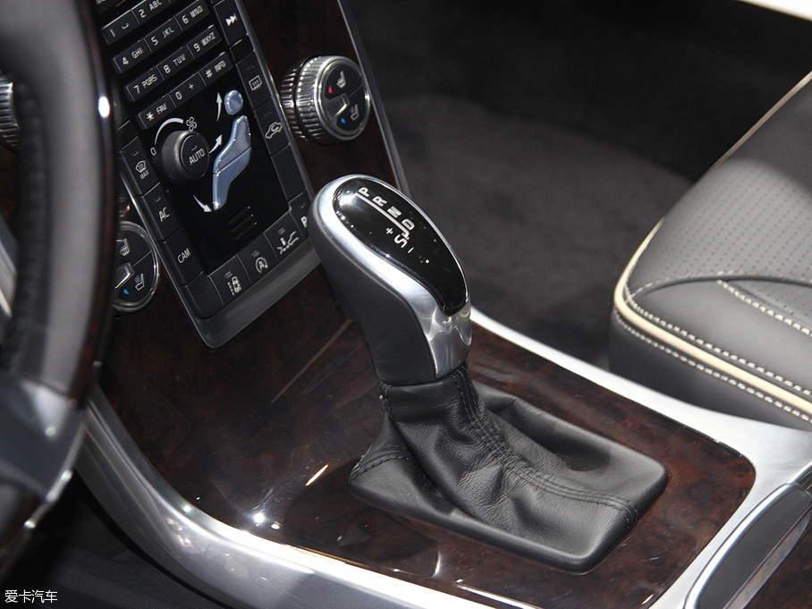 2015���֠���S80L 