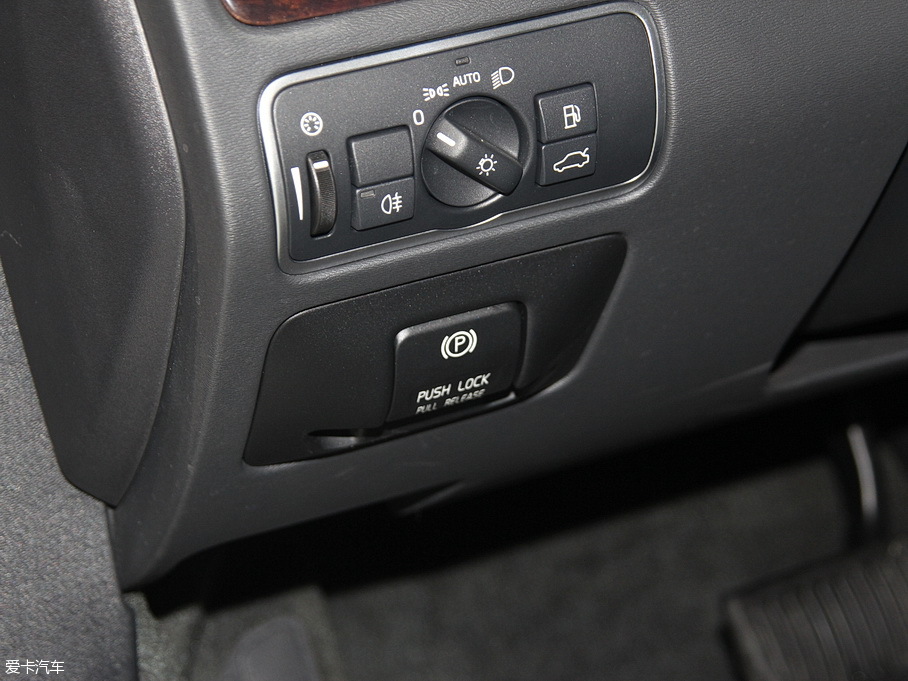 2015���֠���S80L 