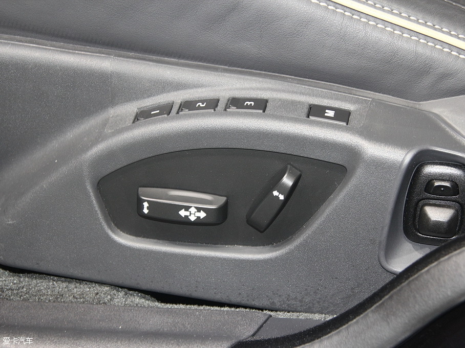 2015���֠���S80L 