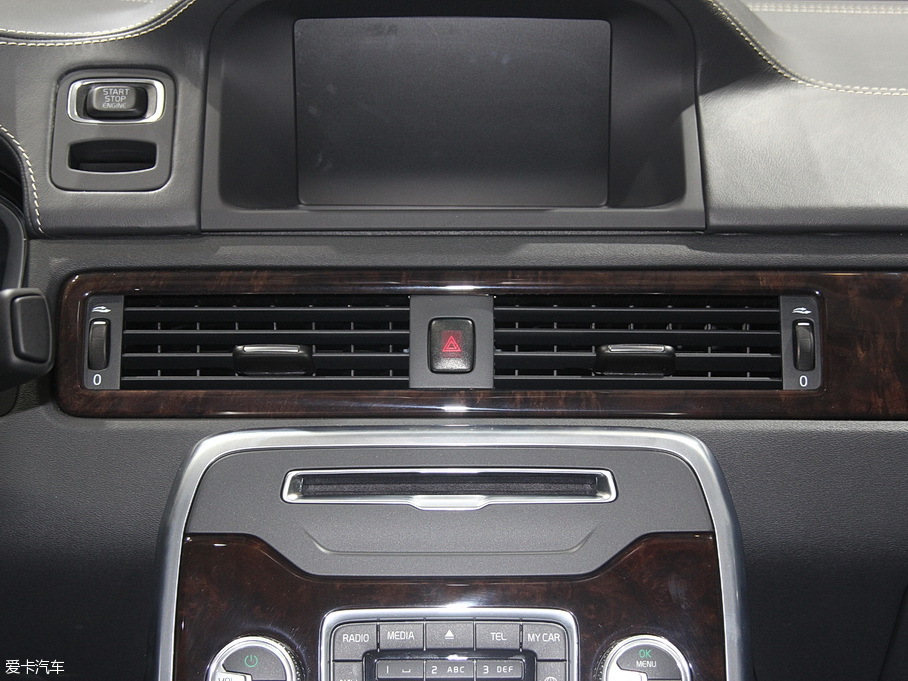 2015���֠���S80L 