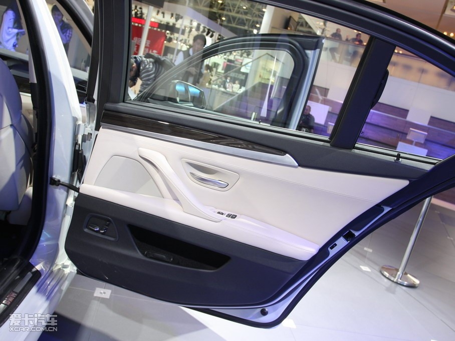 2011��R5ϵ 535Li ���A��