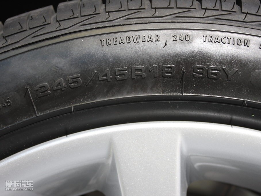 2011��R5ϵ 535Li ���A��