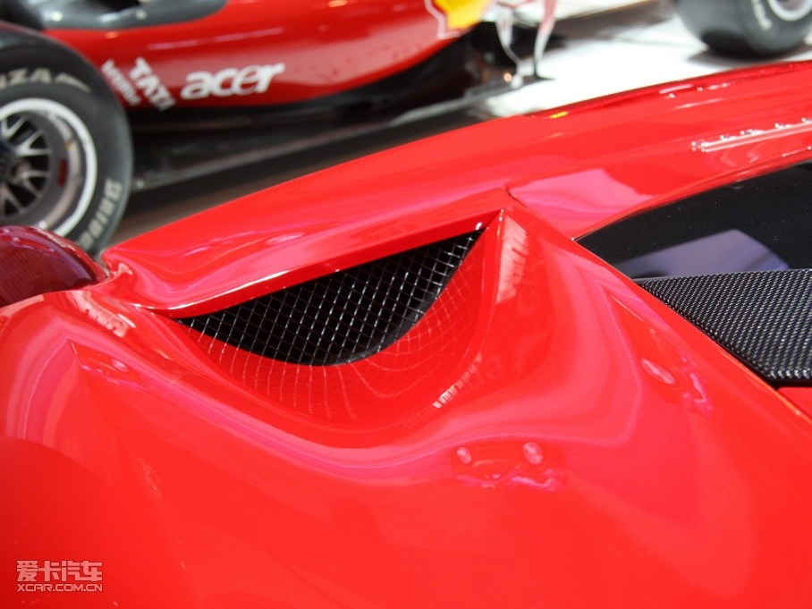 2010458 4.5L Italia