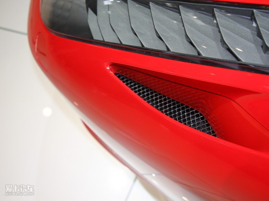 2010458 4.5L Italia