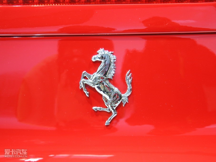 2010458 4.5L Italia