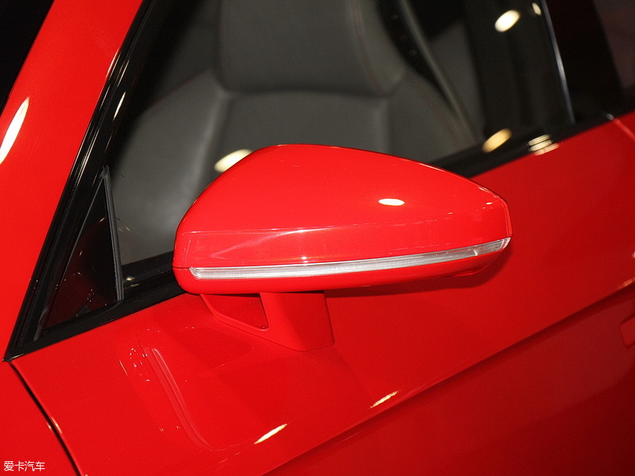 2016?yun)WTT Sportback 