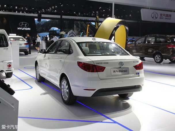 北汽新能源2016款北汽EU260