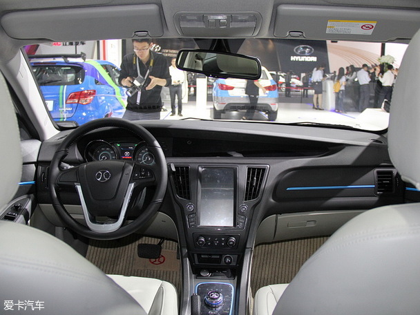 北汽新能源2016款北汽EU260