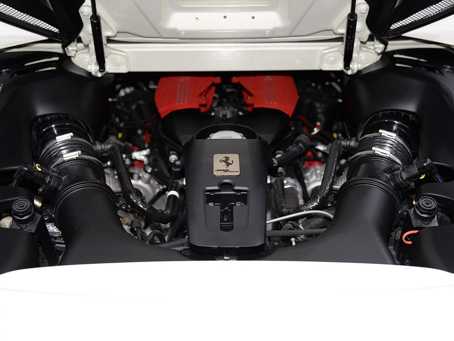 法拉利2016款法拉利488