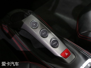 法拉利2016款法拉利488