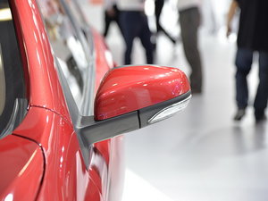 2013�����AH330 �Ϻ�܇չ