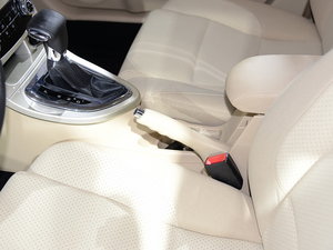 2013�����AH330 �Ϻ�܇չ