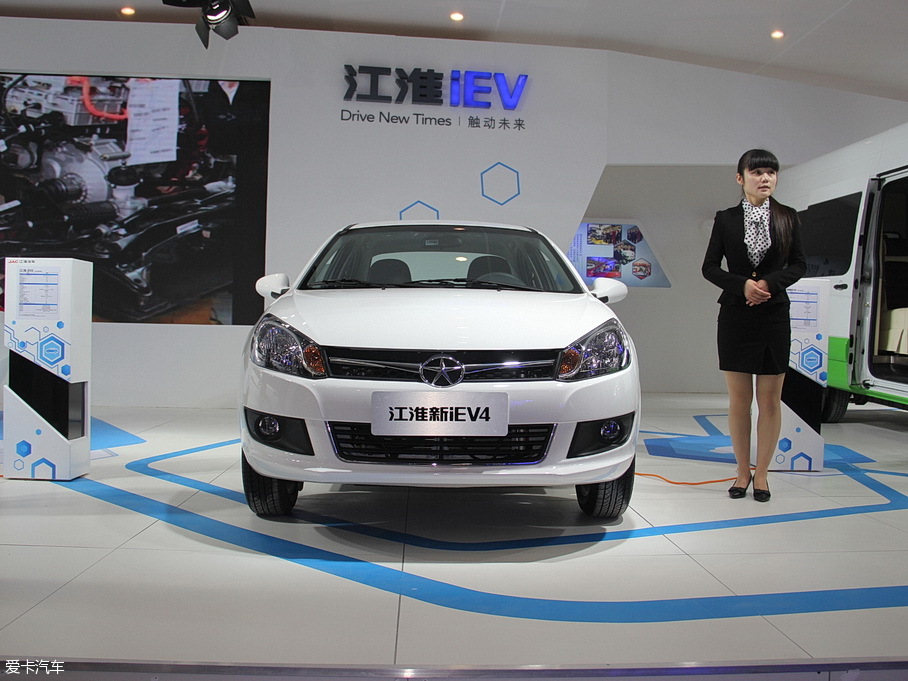2015iEV4 