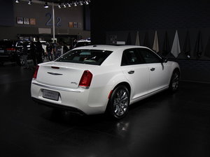 2016款克莱斯勒300C(进口) 上海车展