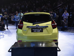 YARiS L 