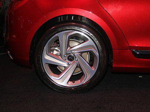 DS 4S