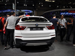 X4